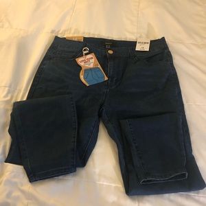 Brand new jeans never worn size 14 $15